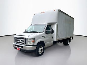 2012 Ford E-450 Cutaway