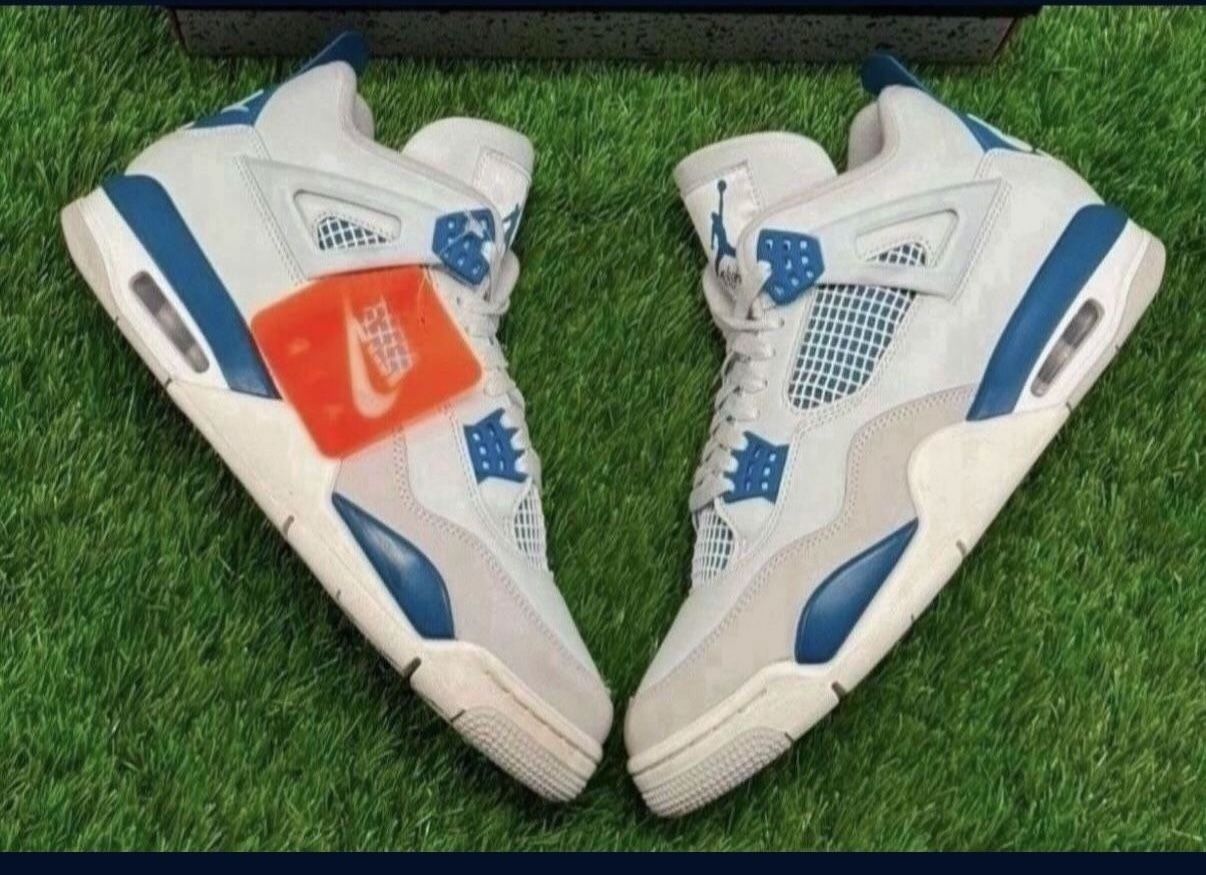 NEW Jordan 4 Size 9/10/13