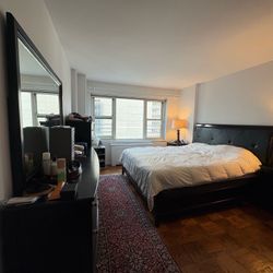 King size Bedroom set + Casper mattress