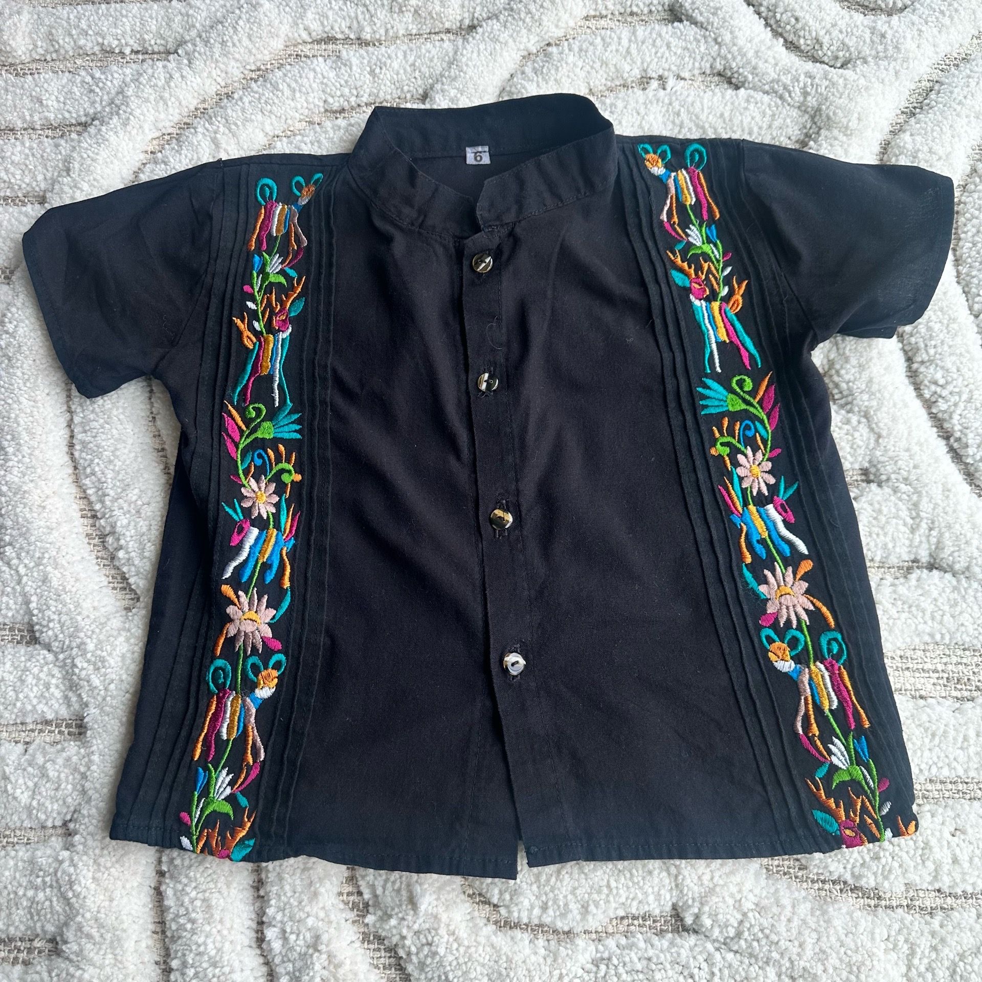 Boys Black Colorful Embroidered Guayabera / Mexican Shirt | Size 6