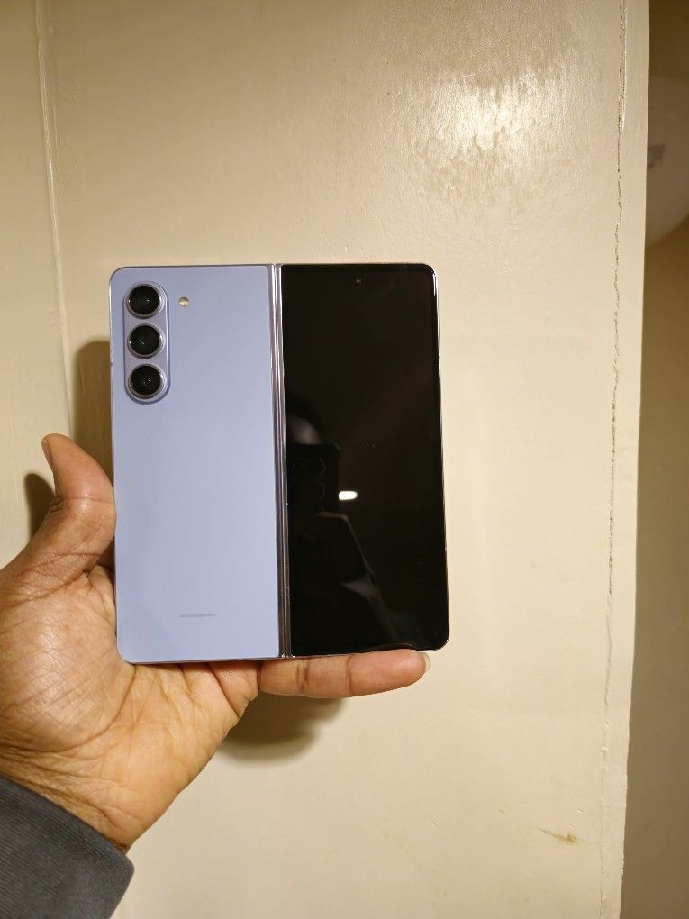 Samsung Galaxy Z Fold 5 512GB Unlocked 