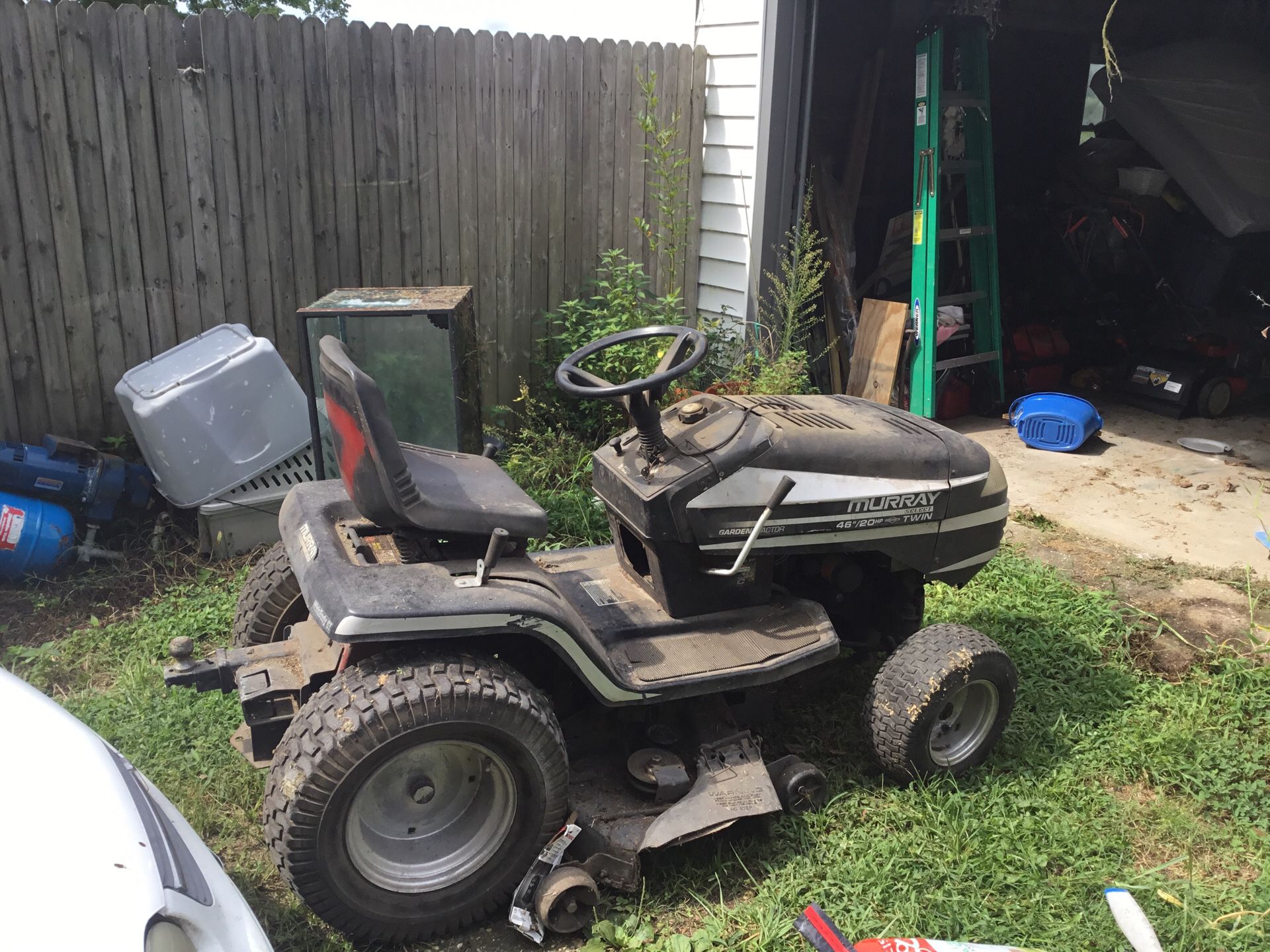 Murray 46”/20hp select twin Garden Tractor