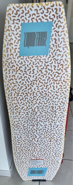 Liquid Force Noodle 145cm Wakeboard + Bindings (Size 8-12)