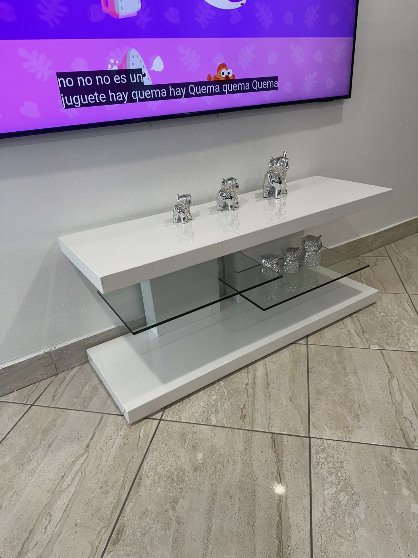 TV table
