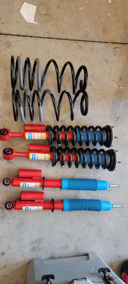 24-26 Toyota Tacoma TRD Off-Road struts/shocks