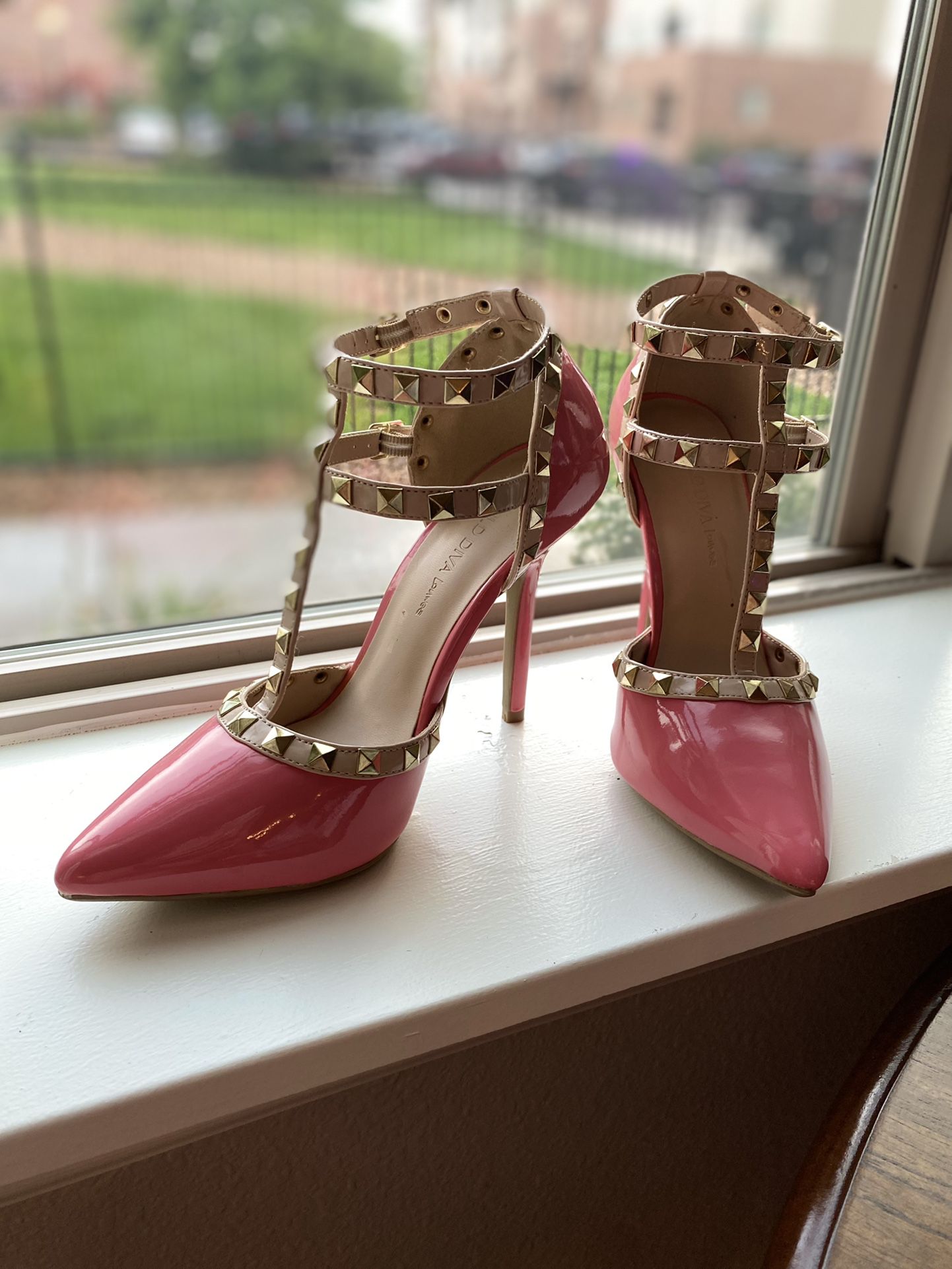 T-strap Studded Heels in Patent Pink