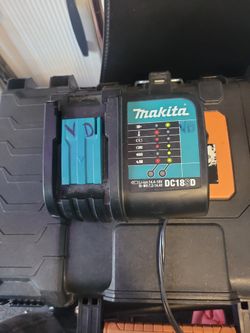 Makita Battery Charger DC18SD