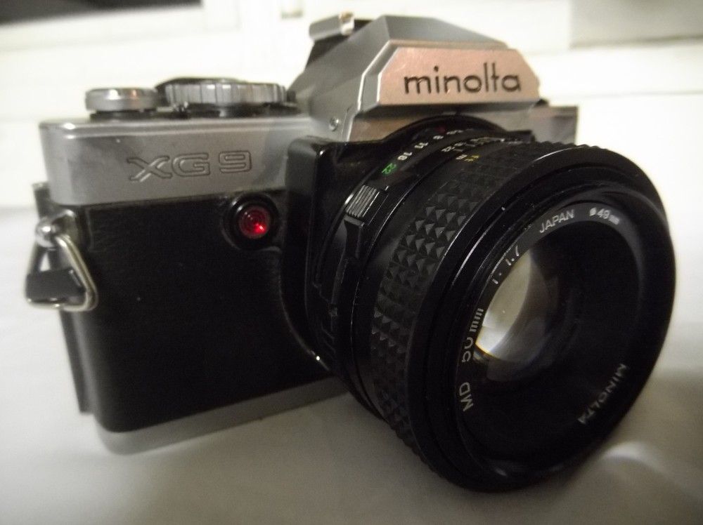 Minolta XG 9, Sony lenses.