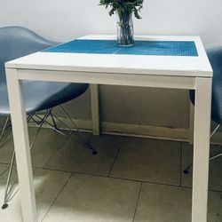 IKEA melltorp square dining/kitchen table $20