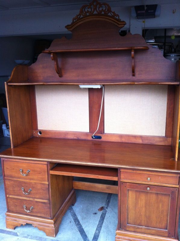 Lexington Betsy Cameron Storybook Line Desk And Hutch For Sale In Renton Wa Offerup