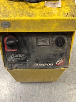 Snap On Fast 420 Battery Charger
