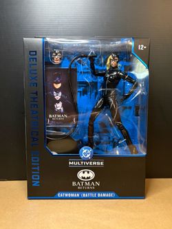 DC Multiverse Deluxe Theatrical Edition Catwoman Battle Damage