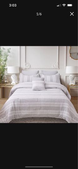 Queen Comforter Set