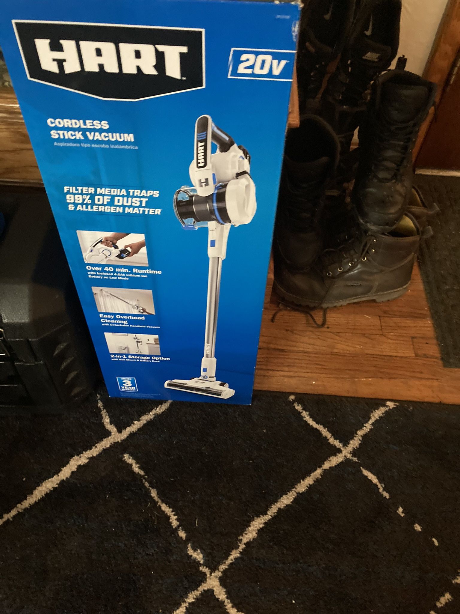 HART 20V CORDLESS VACUUM