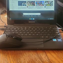 Mini Chromebook XE500C13 Laptop