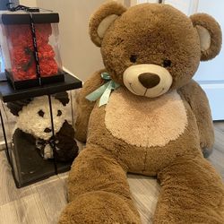 Huge Cute Teddy Bear and Floral Bear Gifts