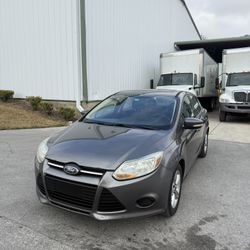 2014 Ford Focus · S Sedan 4D