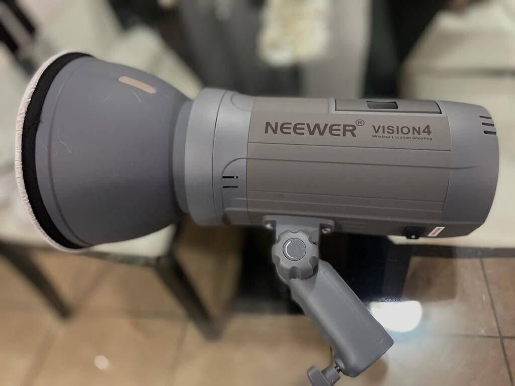 Neewer Vision 4 Professional Flash