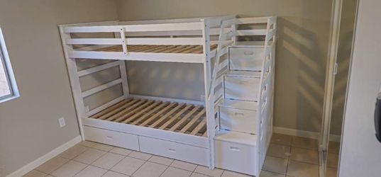 New Bunkbed Twin Over Twin