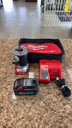 Tools router Milwaukee 2723-20