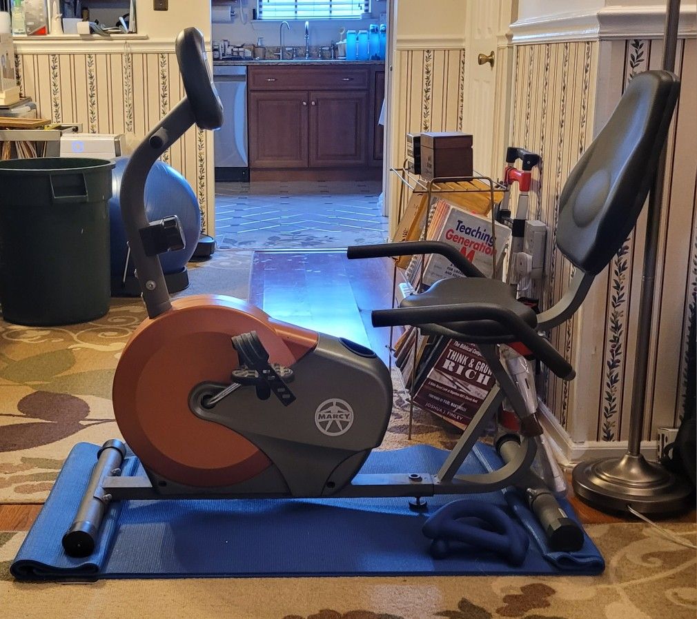 Marcy Recumbent Exercise Bike with Magnetic Resistence ME709: Used – Like New