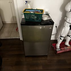 Small Refrigerator 