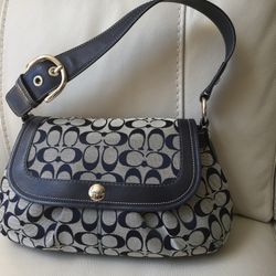 Coach shoulder bag