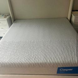 Casper, Dream, Queen, Like New