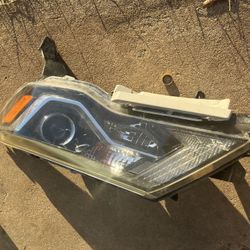 Oem Nissan Pathfinder Headlight