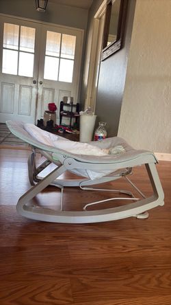 Baby bouncer ingenuity