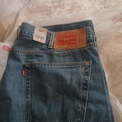 Levis