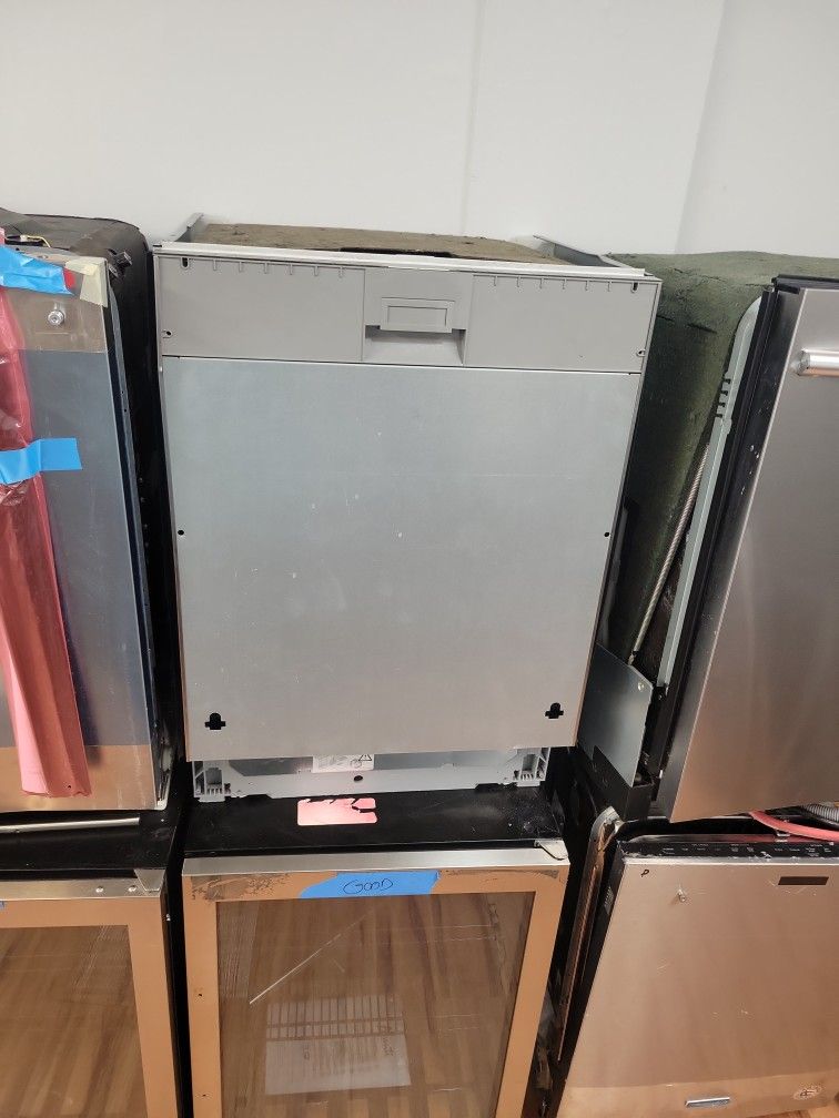 Thermador Dishwasher 24" Panel Ready for Sale in Deerfield Beach, FL