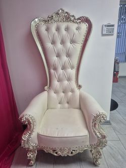 Throne Chair