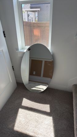 Oval mirror