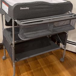 Sweeby Rolling Diaper Changing Table With Storage 