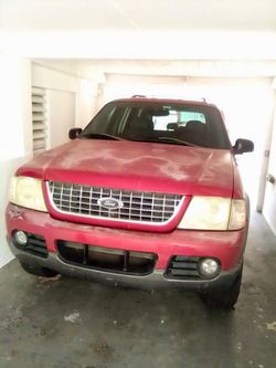 2004 Ford Explorer