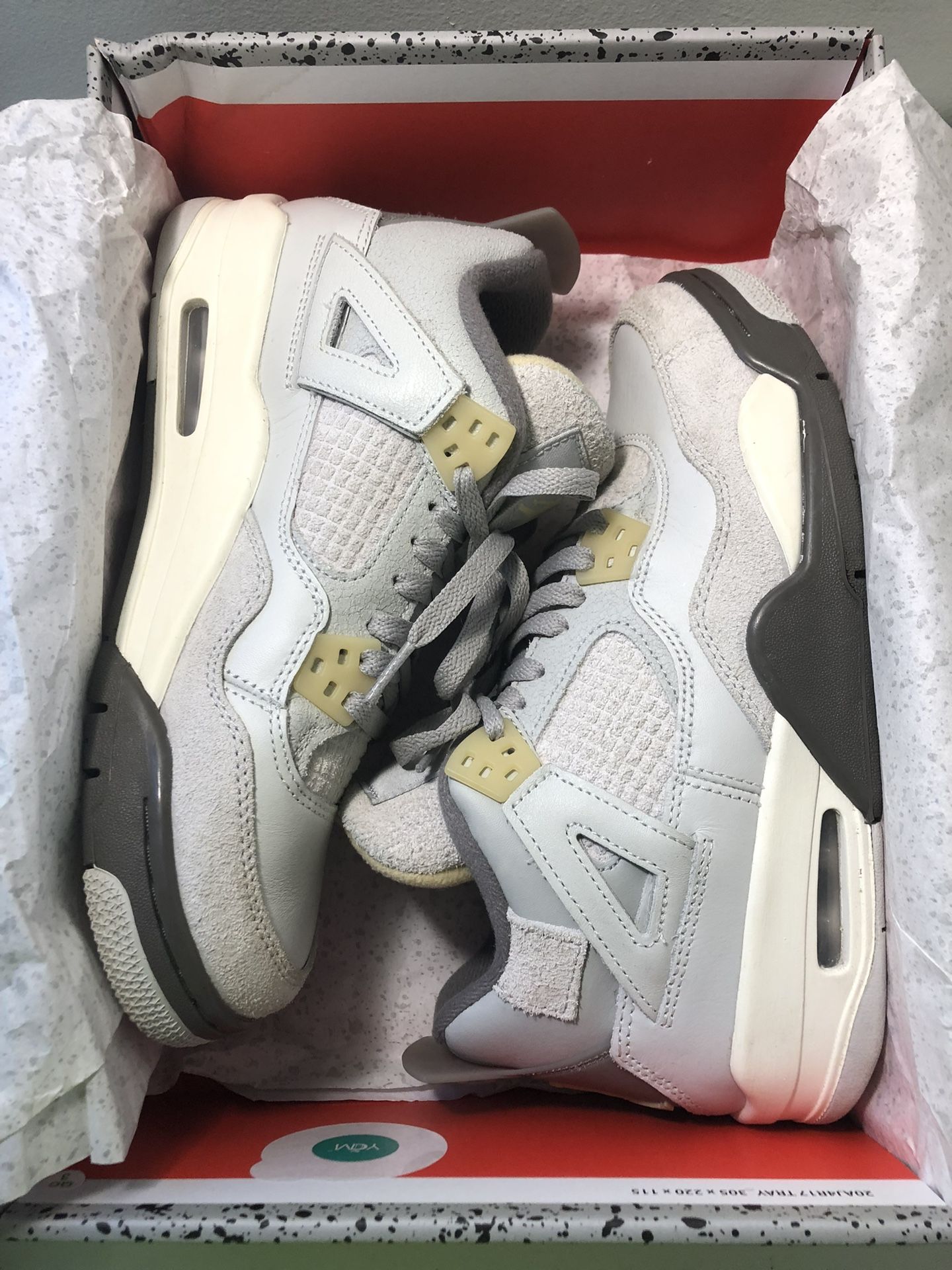 Jordan 4 Retro 