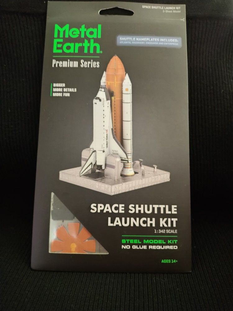 Metal Earth Space Shuttle Launch Kit Building Model