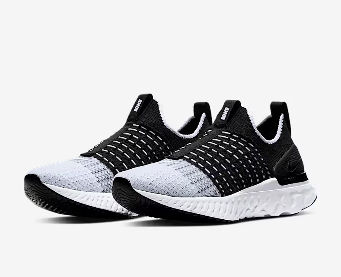 Women’s Size 11 Nike React Phantom Run Flyknit 2 Shoes Black White new