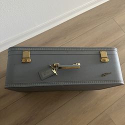 Lady Baltimore Starline Blue Hard Luggage-With key and Luggage Tag-Rare