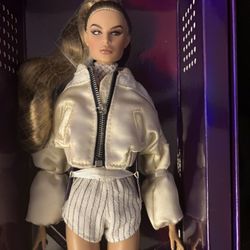 VARSITY Alejandra Luna- NRFB Fashion Royalty Nuface Integrity Toys