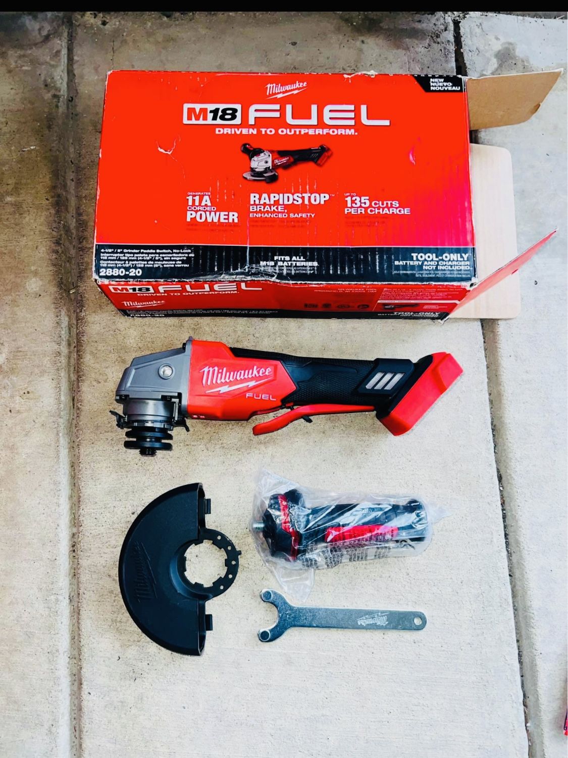 Milwaukee M18 FUEL 18 Volt 4-1/2" / 5" Rapid Stop Grinder Paddle Switch, No-Lock (Tool only) New
