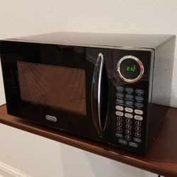 Sunbeam Counter Top Microwave 