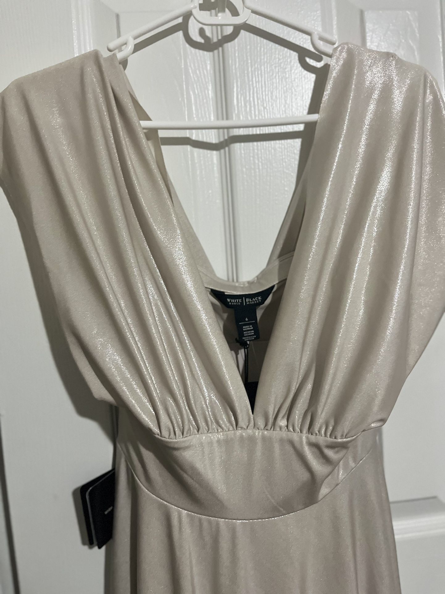 White House & Black market , Silver Dress