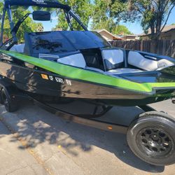 Boat!!! 2013 Axis A22 