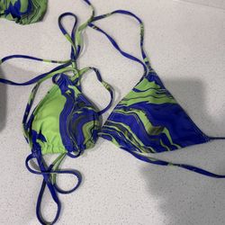 3 Piece Swimsuit Set (Size S/M) - Blue and Green Wavy Colorblock