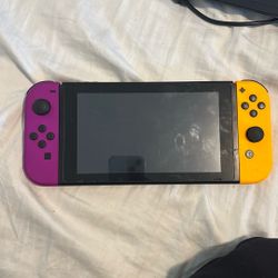 Nintendo Switch Original With Super Smash Bros