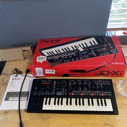 Roland JD-XI 37-Key Interactive Synthesizer 