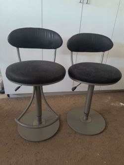 FREE Curb Alert 2 Barstools