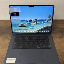 15" MacBook Air M3 8 Core*256GB SSD*8GB RAM